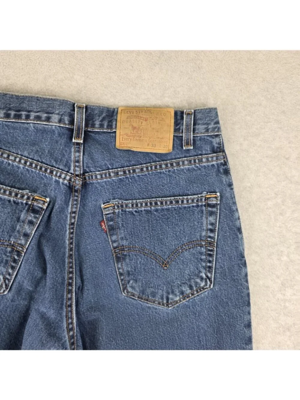 Levi's 560 Jeans Mens 33x30 Loose Relaxed Tapered USA 2001 Medium Wash Denim